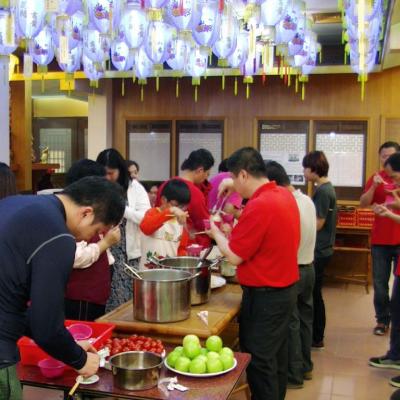 享用佳餚