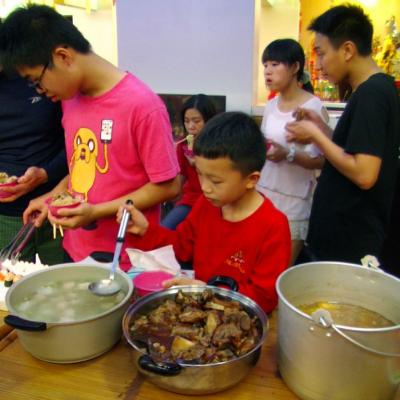 享用佳餚